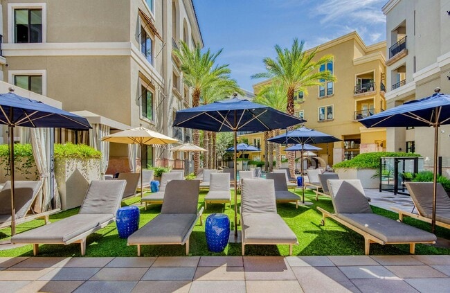 Broadstone Waterfront