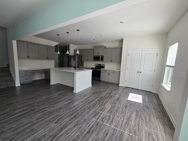 Photo - 253 Cramerton Mills Pkwy