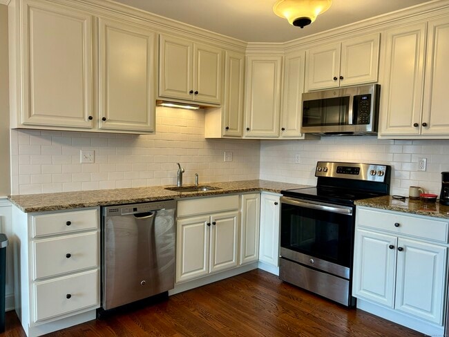 Photo - 67 W Main St Unit 421