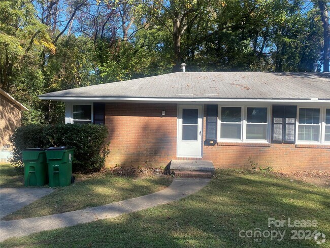 Building Photo - 609 Blendwood Dr Rental