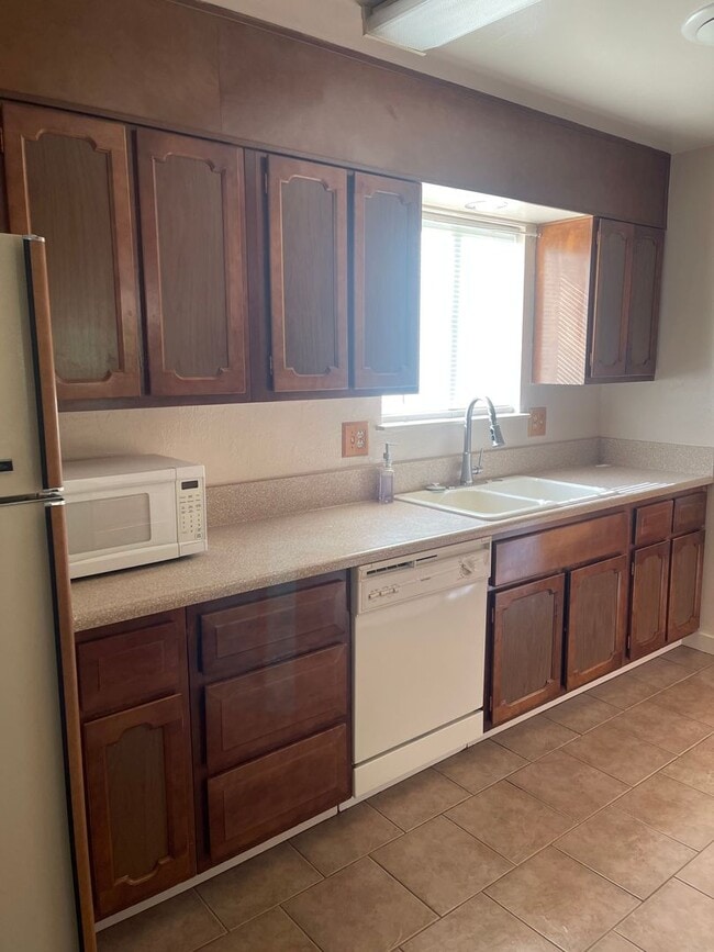 Photo - 3 BED / 2 BATH HOME CLOSE TO DOWNTOWN!