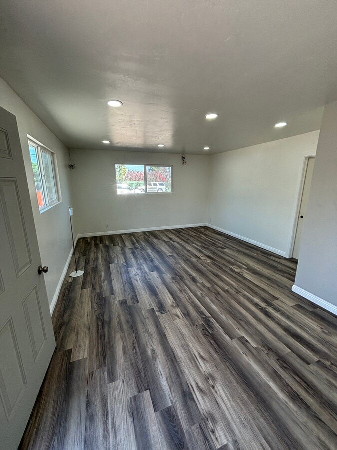 Photo - 3552 Bronson St Unidad A