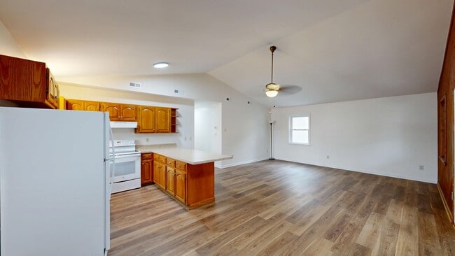 Photo - 601 Kelly Ct