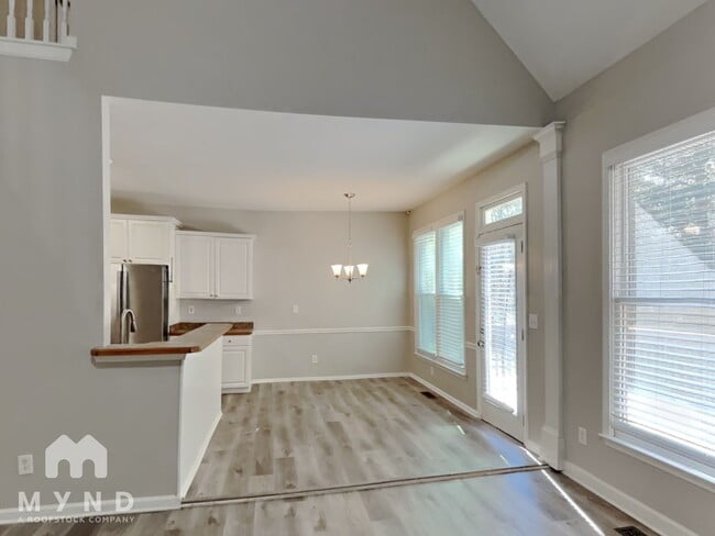 Photo - 1522 Graves Rd