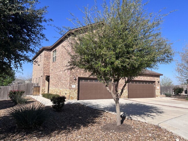 Photo - Beautiful Townhouse in New Braunfels!