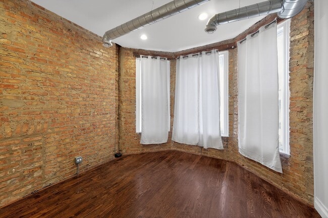 Photo - 7038 S Eberhart Ave Unit 1