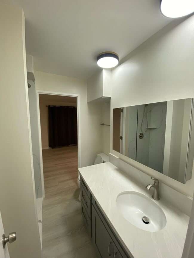 Photo - Newly Renovated 1 Bed. 1, Bath, 1 parking in Moilili. Unit 210