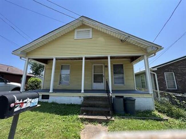 Building Photo - Charming one bedroom in South Charleston Rental