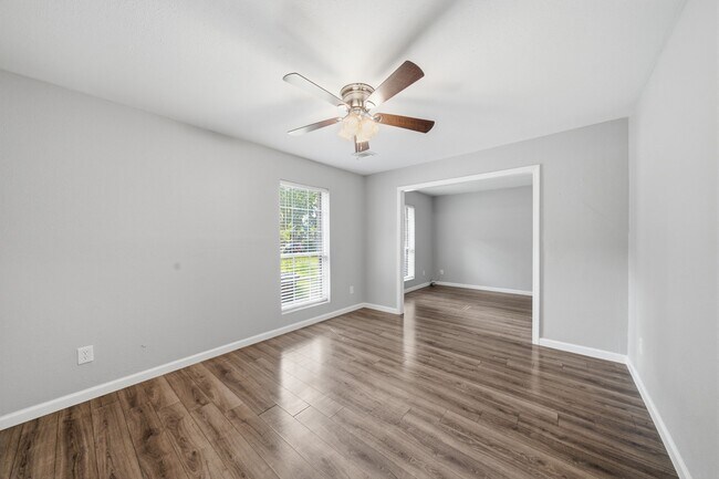 Photo - 7019 Oak Bough Dr