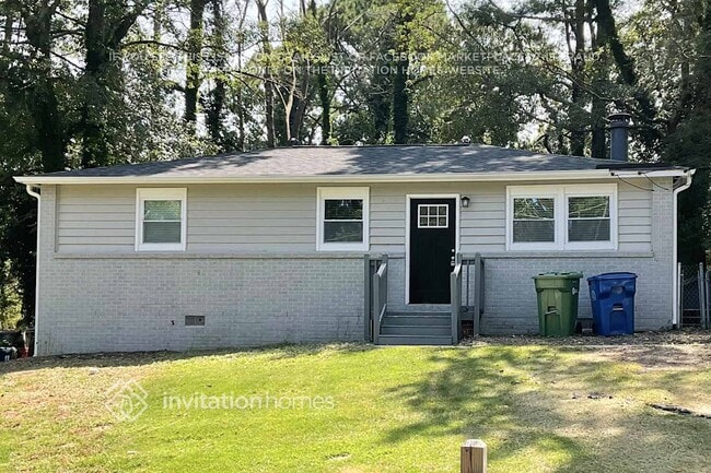 Photo - 353 Simca St SE House
