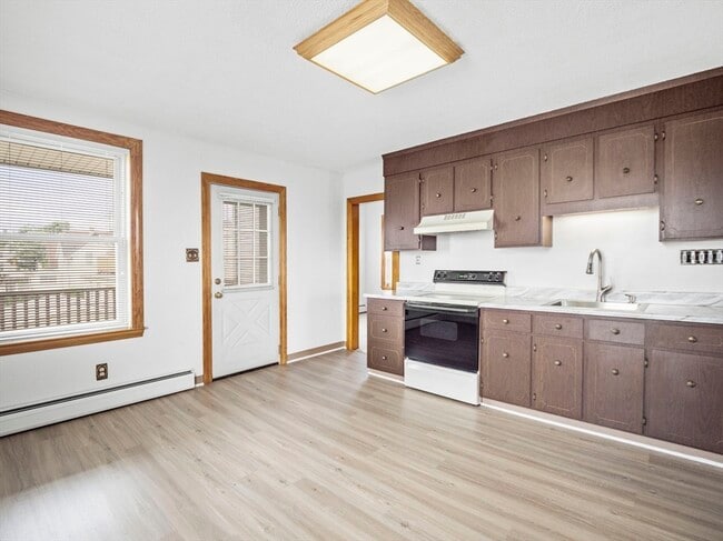 Photo - 69 Stowers St Apartment Unit 2