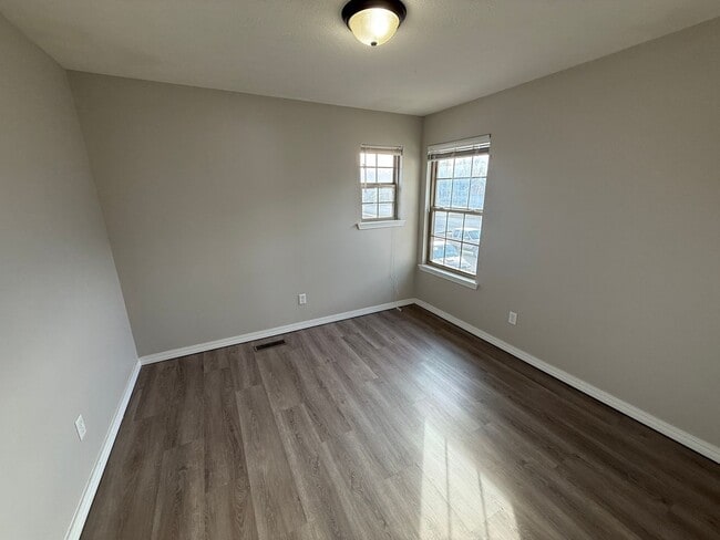 Photo - 3363 S Hillcrest Ave