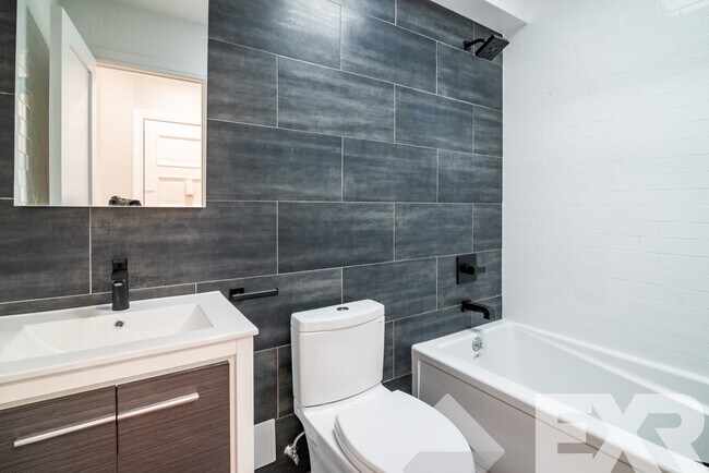 Photo - 121 8th Ave Unidad 4r