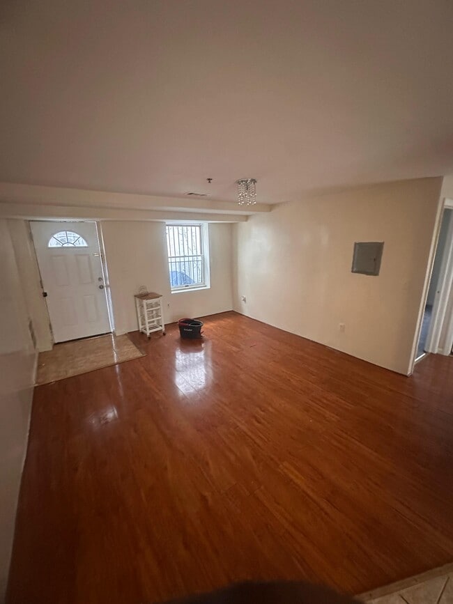 Building Photo - 408-410 S 19th St Unit 1