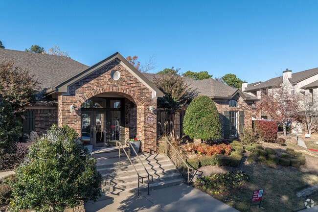 Arbors of Pleasant Valley Apts