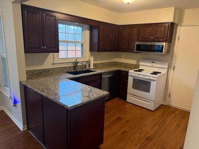 Photo - 525 Vineleaf Dr