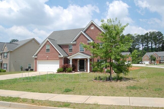 Building Photo - 700 Yukon Way