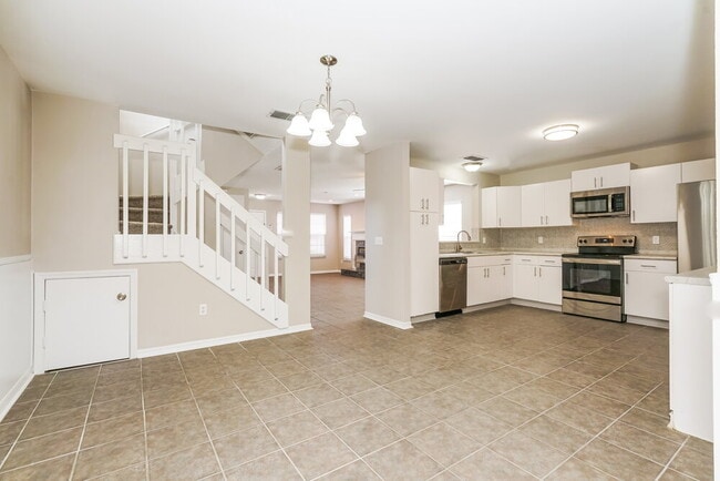 9336 Sonoma Dr