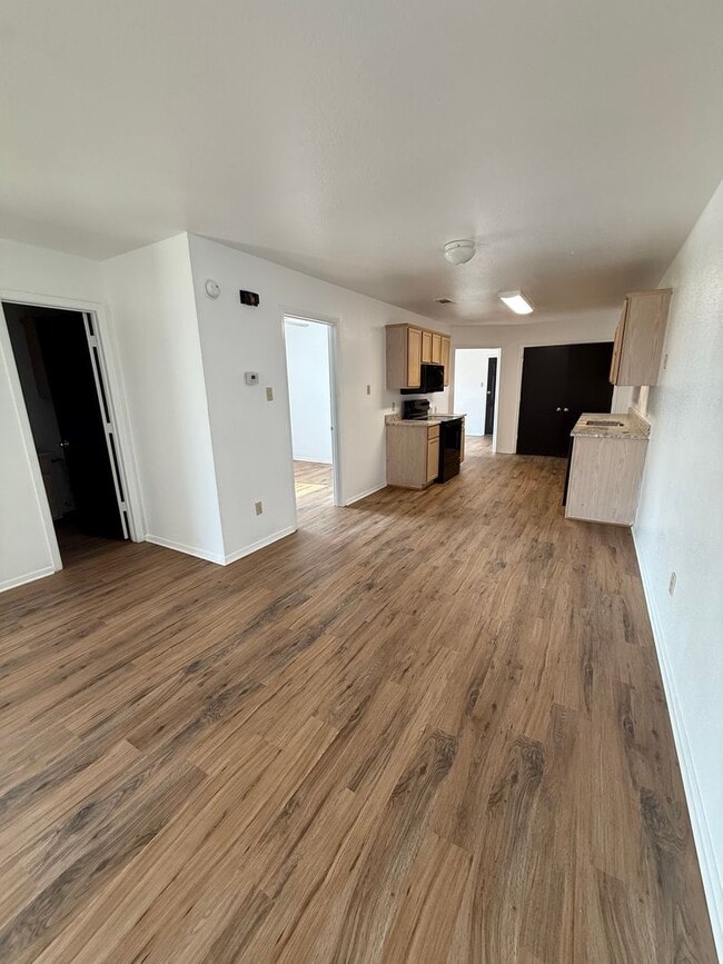Photo - JULIE8141-43 Unit 8141