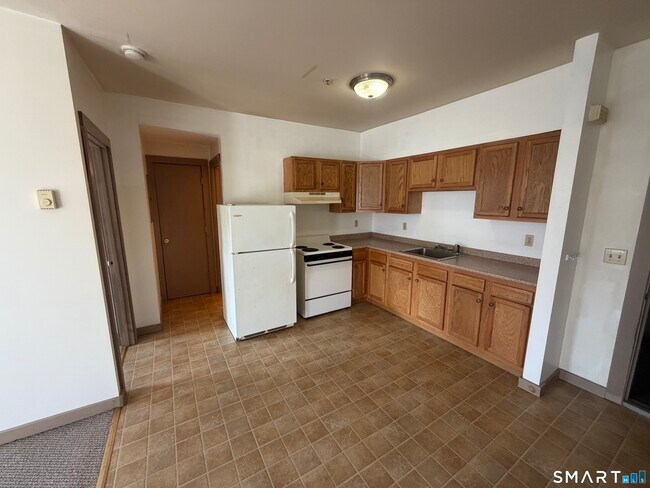 Photo - 277 N Main St Unit #3