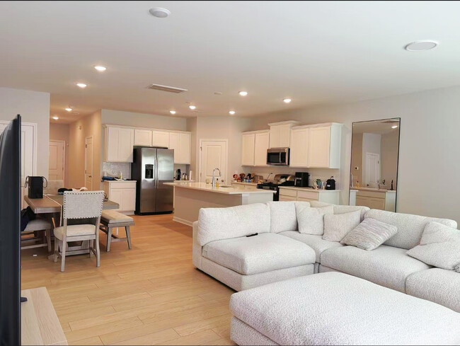 Building Photo - 4206 Bryson Dr Rental