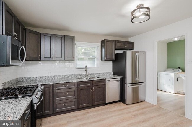 Photo - 630 Sequoia Dr