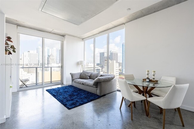 Building Photo - 151 SE 1st St Unit 1610 Rental
