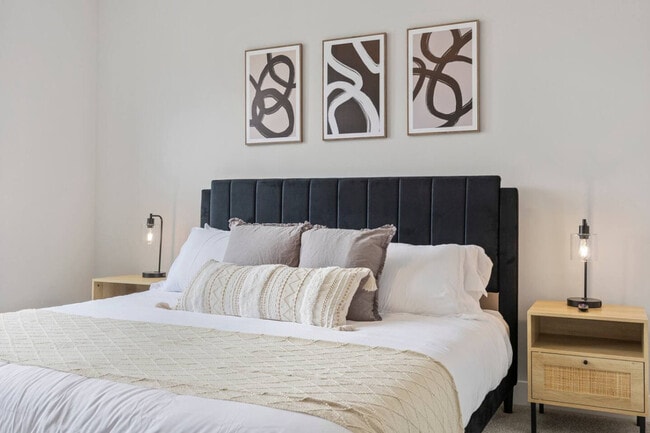 Photo - 28294 Ferry Rd Unit ID1366973P