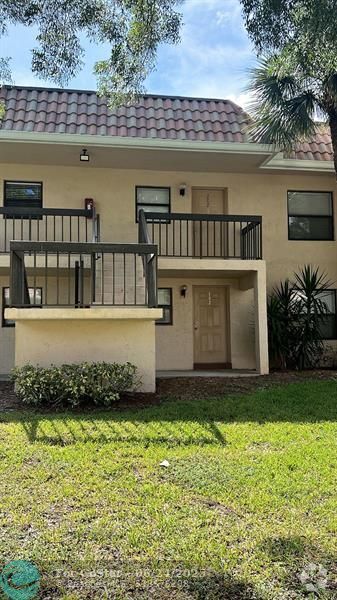 Building Photo - 6796 Palmetto Cir N Rental