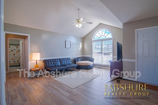 Photo - 7604 Lilly Pond Ln