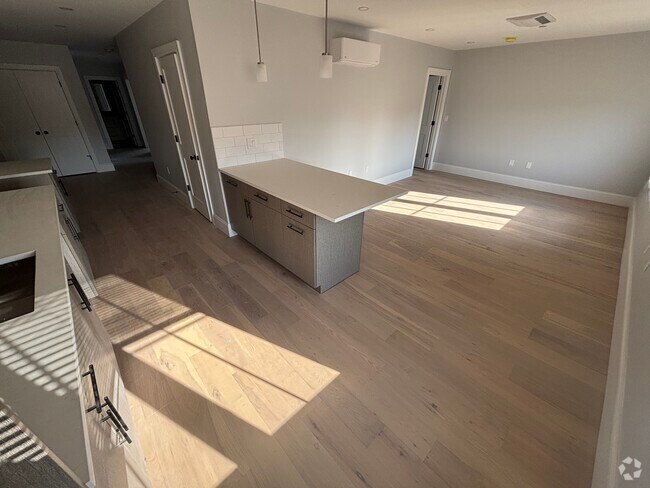 Building Photo - 415 Market St Unit 503 Rental
