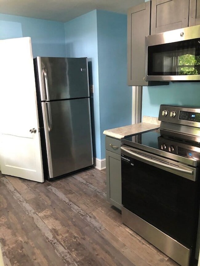 Photo - 4 BEDROOM/ 1.5 BATH READY THIS JULY!