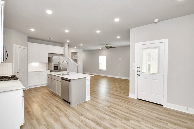 Photo - 21034 Shore Oak Dr