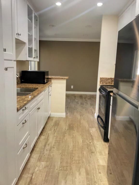 Photo - Beautifully updated house in Burbank Blvd is now available for rent