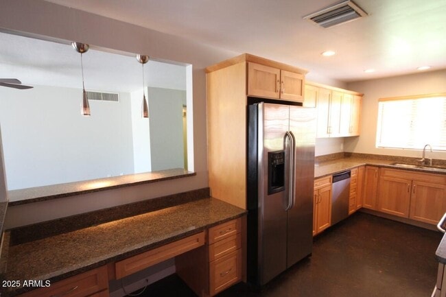 Photo - 3034 E Cheery Lynn Rd