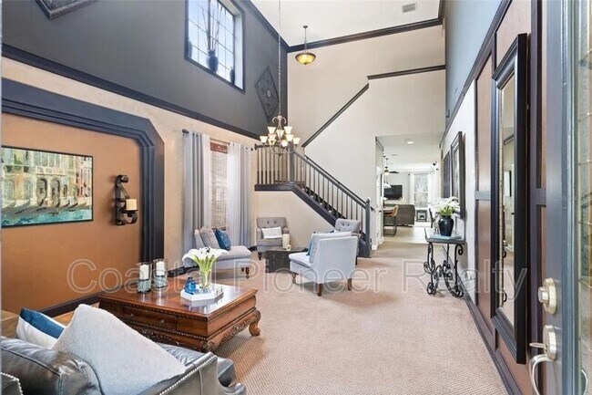 Photo - 1122 Nashville Dr