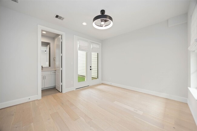 Photo - 610 Delmar St