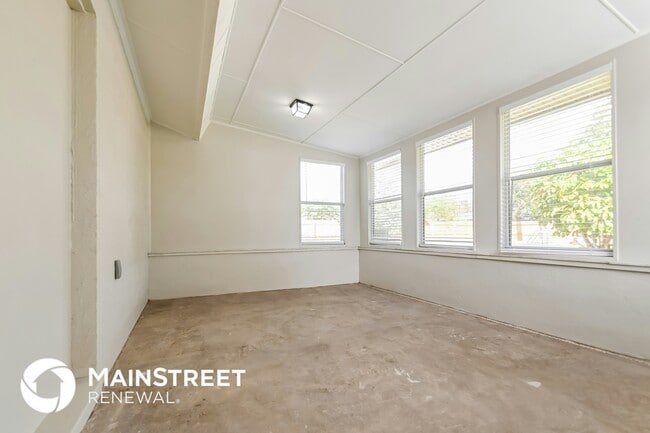 Photo - 2836 Orchid Ln