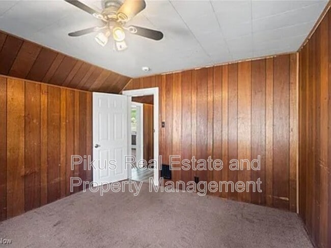 Photo - 405 Kling St