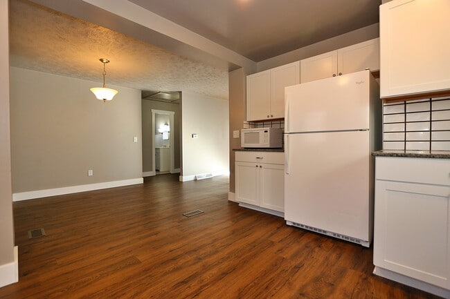Photo - 1025 N 50th Ave