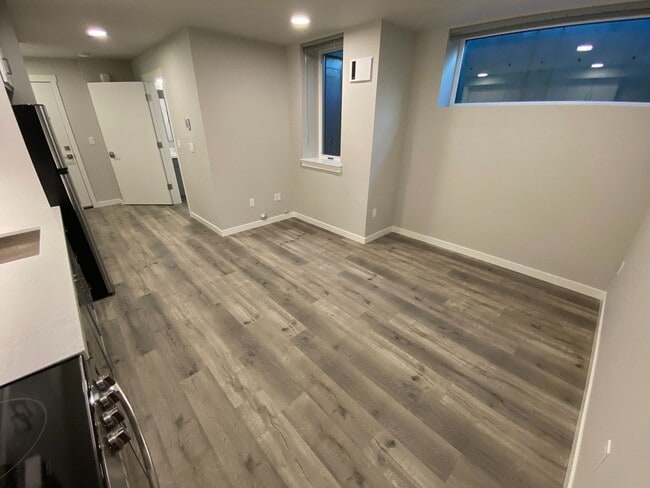 Photo - University Flats Apartments