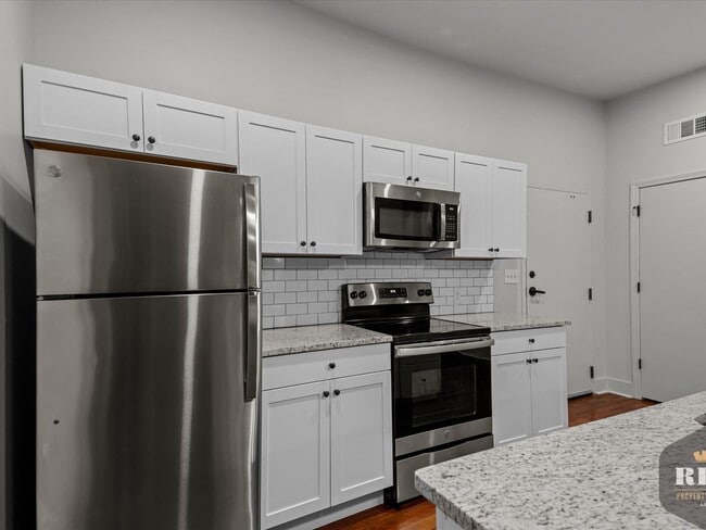 Photo - 212 Seventh St. Unidad 301
