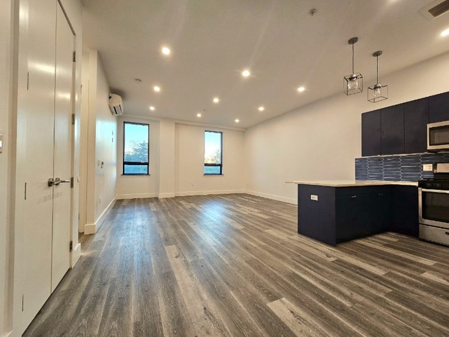 Photo - 715 Park Ave Unidad 9D