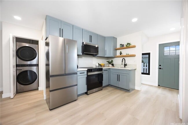Building Photo - Bright & Renovated 2BD/1BA in Wilhelmina Rise – Move-In Ready!
