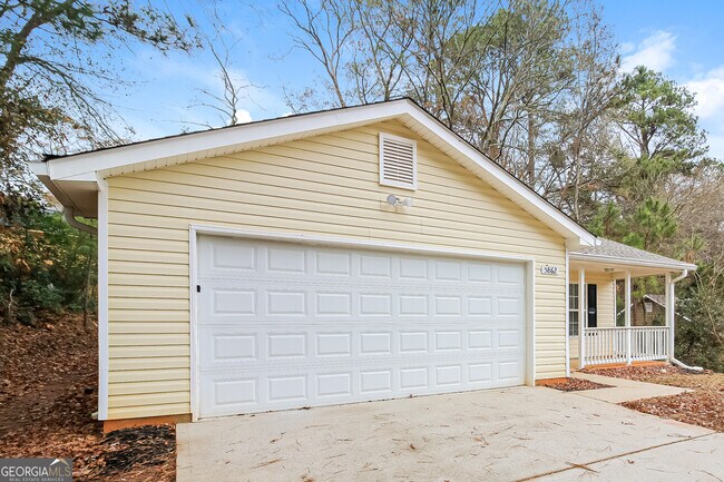 Photo - 5862 Homestead Cir