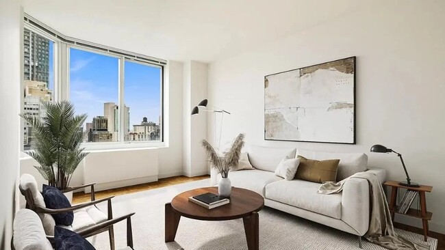 Building Photo - 2 Maiden Ln