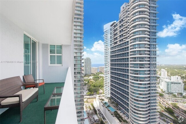 Building Photo - 1250 S Miami Ave Rental