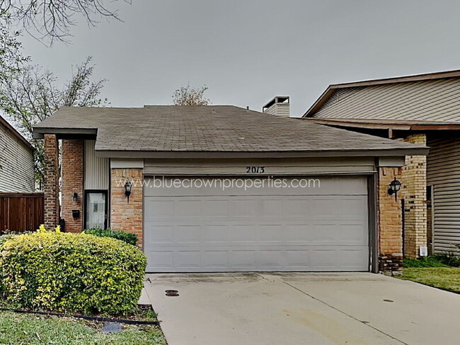 Building Photo - 2013 Via Miramonte