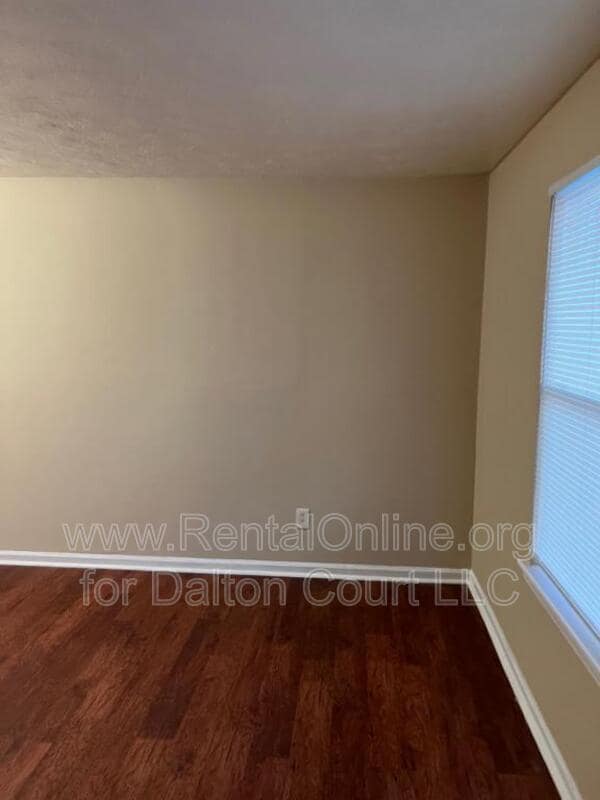 Photo - 1972 Cambridge Dr Unit 2