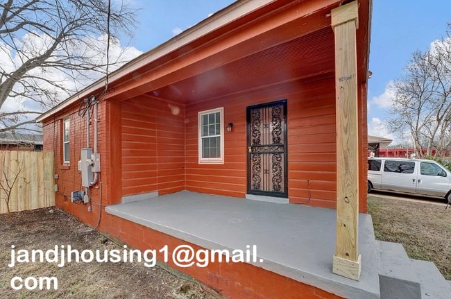 Photo - 2673 Enterprise Ave